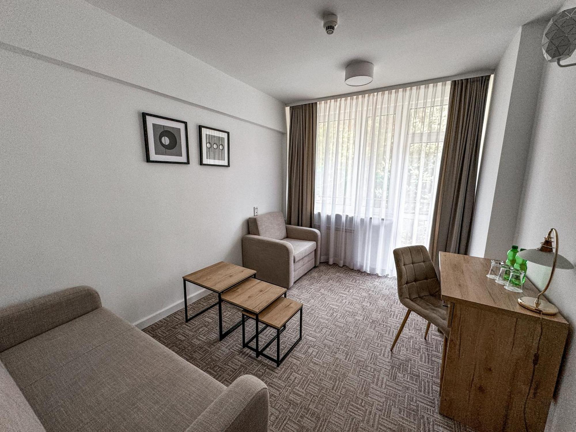 Hotel Echo Cedzyna Ngoại thất bức ảnh